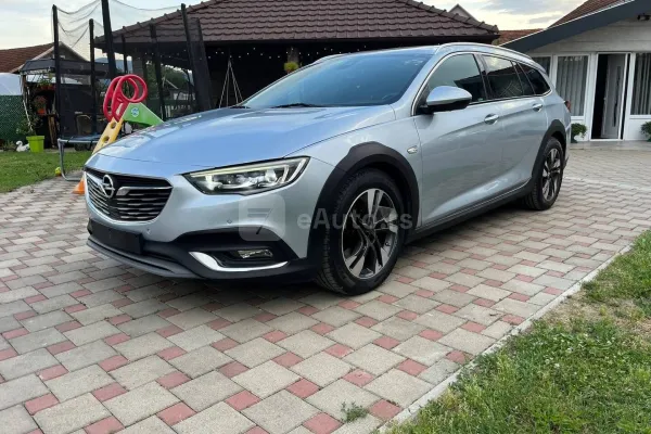 Opel Insignia — polovni automobil