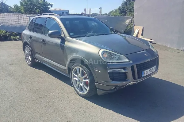 Porsche Cayenne — polovni automobil