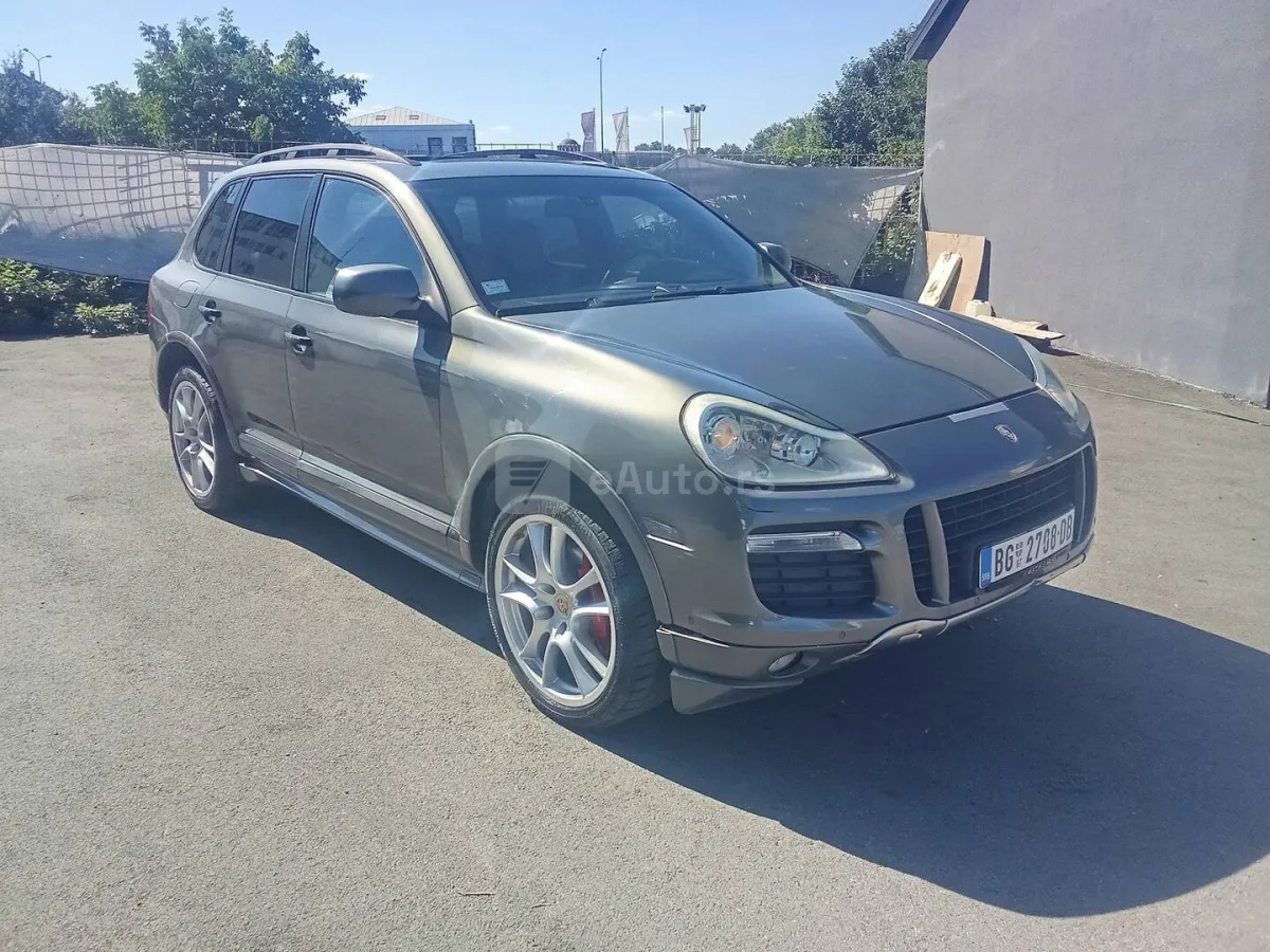 Porsche Cayenne — polovni automobil